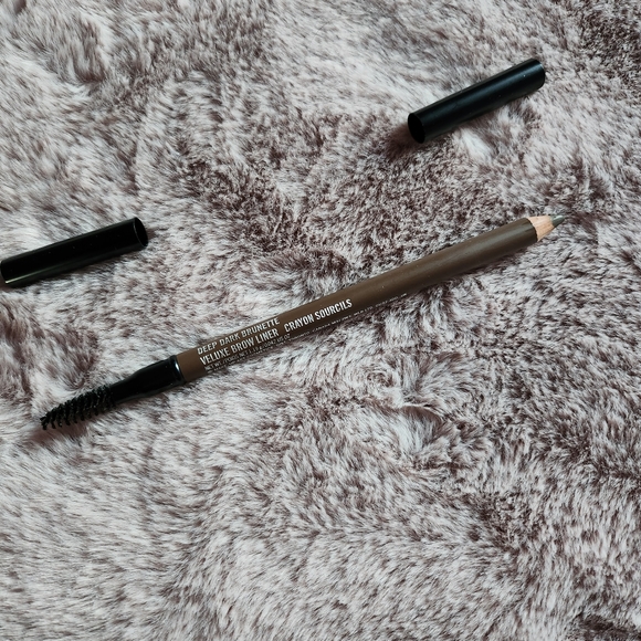 [SOLD] MAC Veluxe Brow Liner in Deep Dark Brunette - Picture 2 of 4